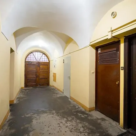 - Mi Forest Βαρσοβία